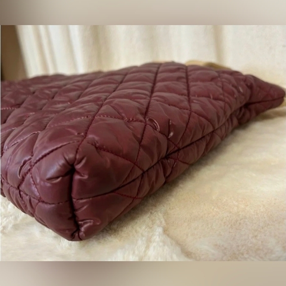 CHANEL Quilted Burgundy and Tan Pouch - Picture 5 of 12